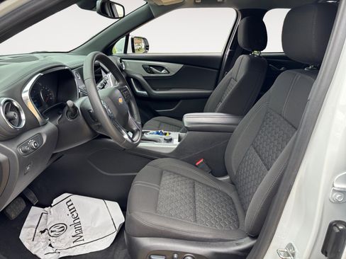 Used 2022 Chevrolet Blazer LT image 9