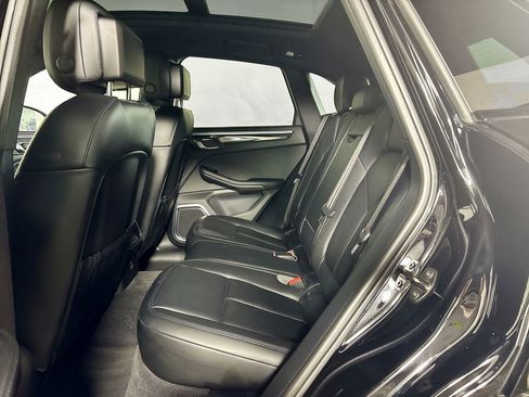 Used 2024 Porsche Macan Turbo w/ Premium Plus Package image 21