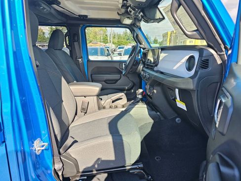 New 2025 Jeep Wrangler Sport S image 11