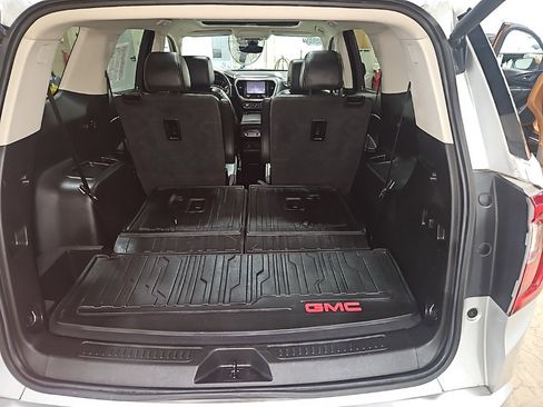 Used 2020 GMC Acadia Denali w/ Denali Ultimate Package image 29