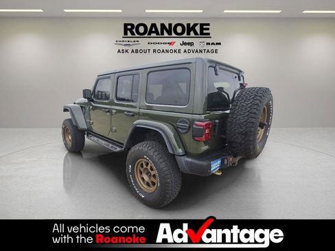 Used 2022 Jeep Wrangler Unlimited Rubicon w/ Xtreme Recon 35" Tire Package image 3