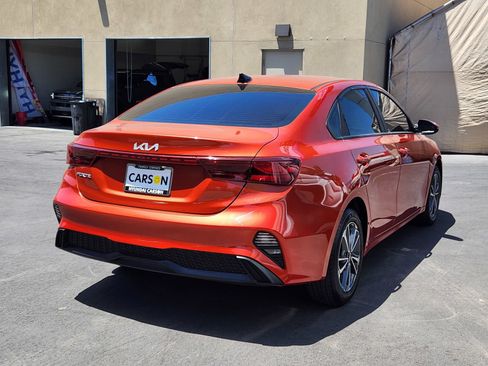 Used 2023 Kia Forte LXS w/ LXS Technology Package FWD image 7