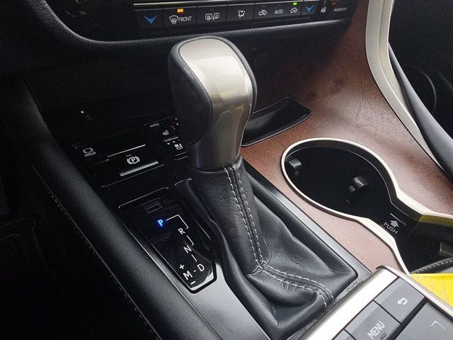 Used 2022 Lexus RX 350L FWD w/ Premium Package image 34