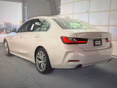 Used 2025 BMW 330i Sedan RWD image 5