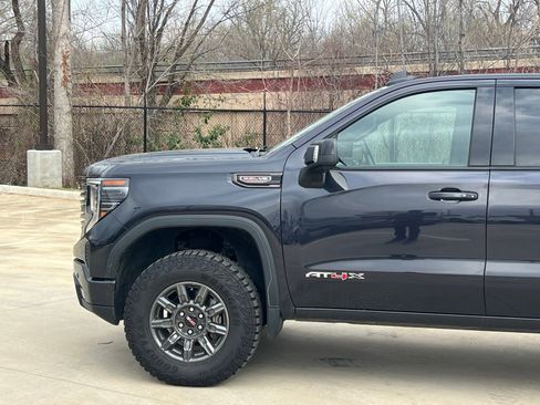 Used 2022 GMC Sierra 1500 AT4X image 7