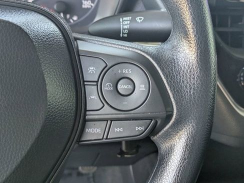 Used 2025 Toyota Corolla LE image 23