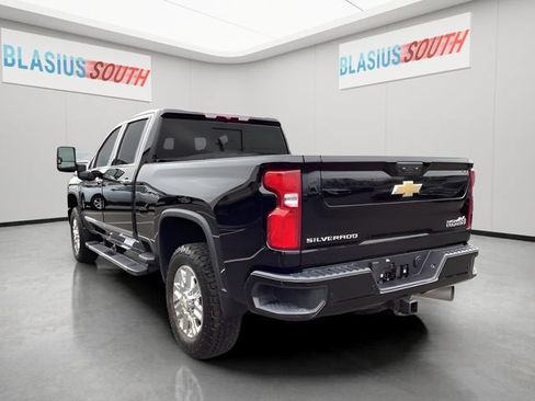 Used 2024 Chevrolet Silverado 2500 High Country AWD/4WD image 5