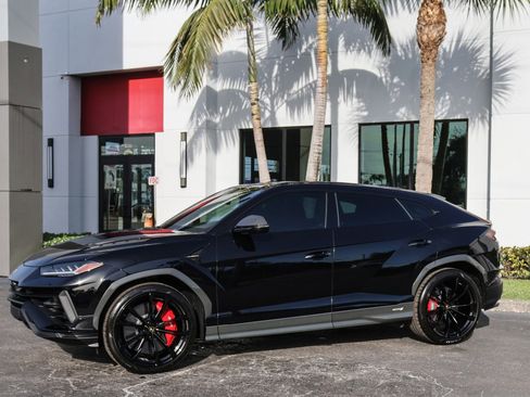 Used 2024 Lamborghini Urus S image 15