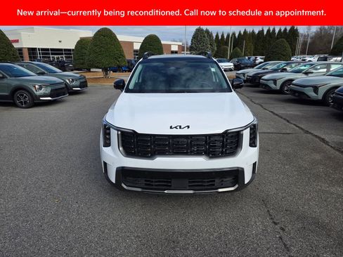 Used 2025 Kia Sorento SX image 8