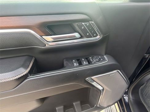 Used 2024 GMC Sierra 3500 Denali w/ Denali Reserve Package image 23