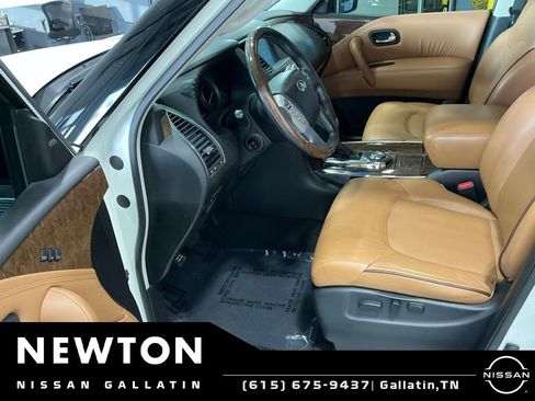 Used 2016 INFINITI QX80 2WD w/ Signature Edition Package image 3