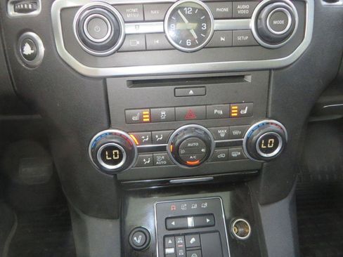 Used 2016 Land Rover LR4 HSE Silver Edition image 23