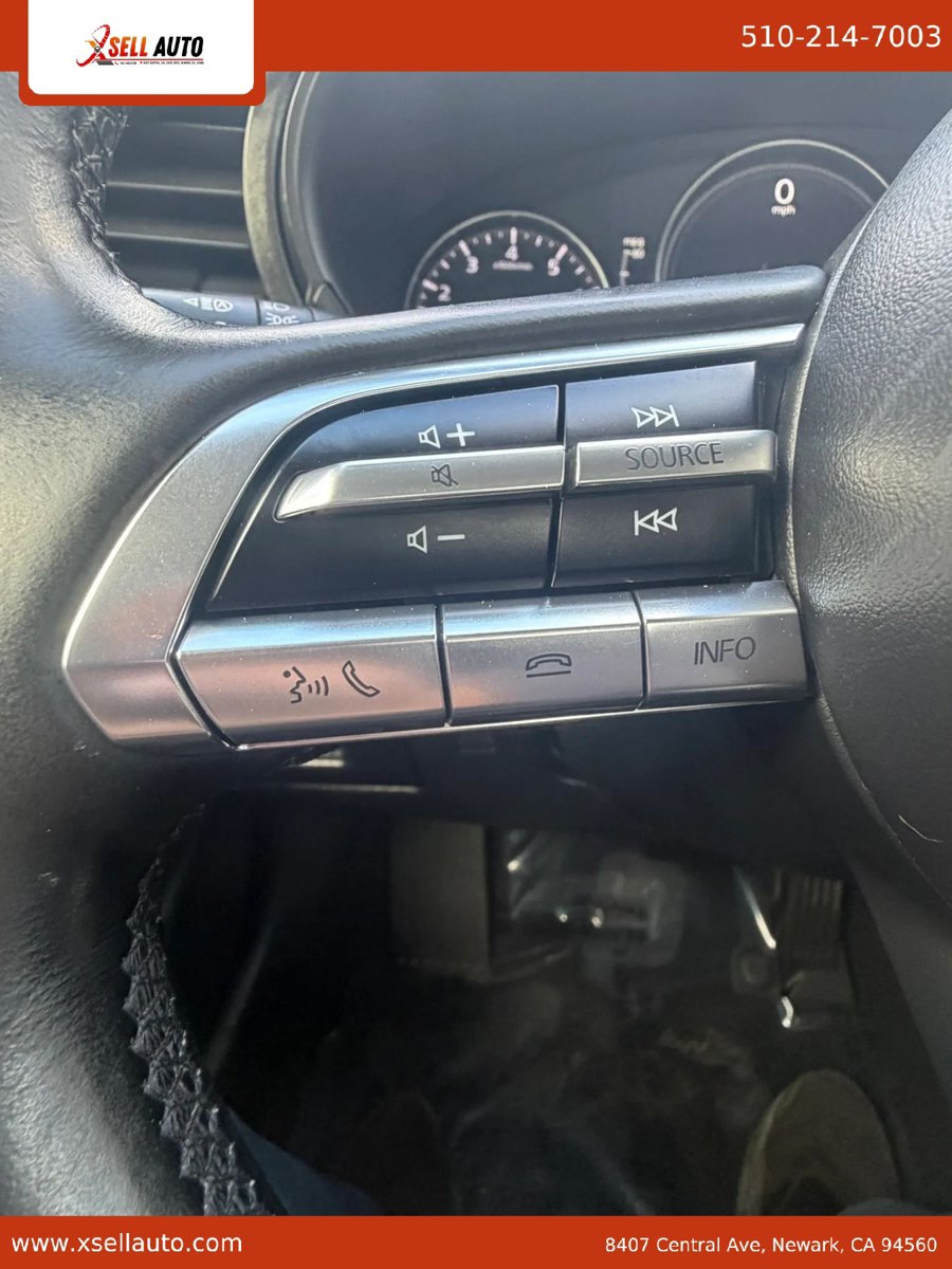 Used 2020 MAZDA MAZDA3 Sedan w/ Preferred Package FWD image 12