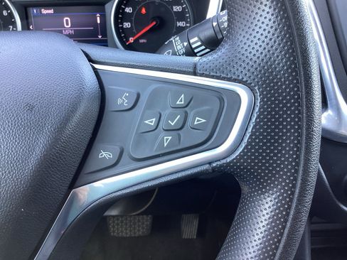 Used 2022 Chevrolet Equinox LT FWD image 18
