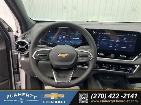New 2026 Chevrolet Equinox LT FWD image 24