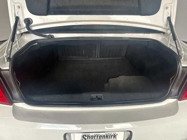 Used 2009 Chevrolet Malibu LS FWD image 22