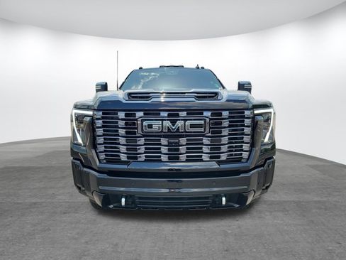 Used 2025 GMC Sierra 2500 Denali Ultimate w/ Max Trailering Package AWD/4WD image 2
