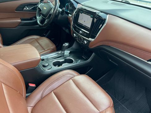 Used 2019 Chevrolet Traverse High Country AWD/4WD image 19