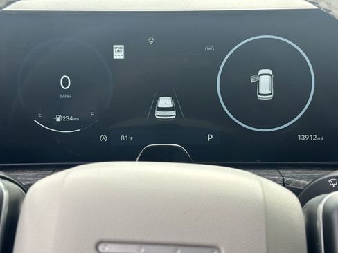 Used 2024 Hyundai Santa Fe Calligraphy FWD image 27