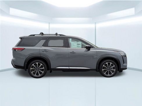 New 2026 Nissan Pathfinder Platinum w/ Cargo Package FWD image 24