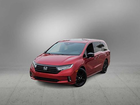 Used 2023 Honda Odyssey Sport image 1