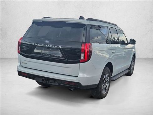 Used 2025 Ford Expedition Active image 5