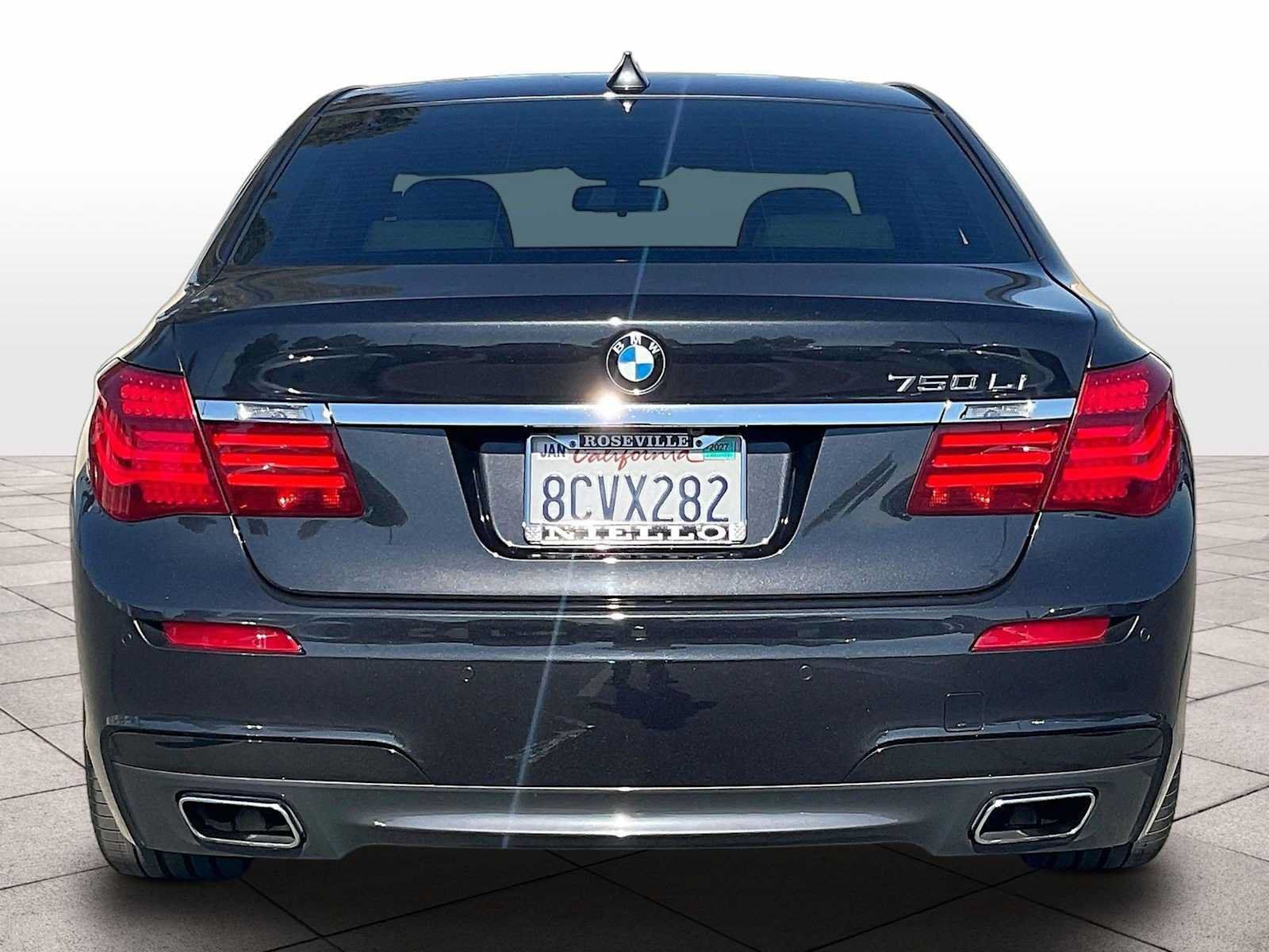 Used 2014 BMW 750Li RWD image 7