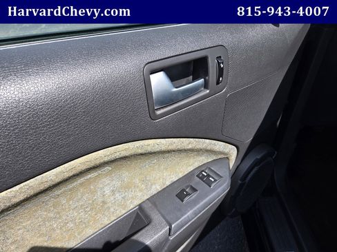Used 2006 Ford Mustang GT RWD image 26