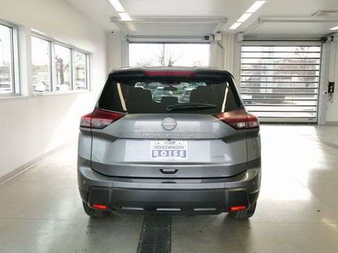 Used 2025 Nissan Rogue SV image 5