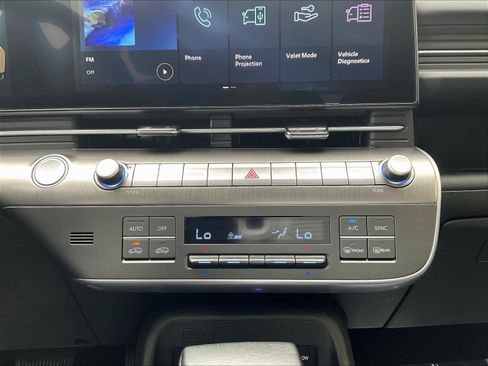 Certified 2025 Hyundai Kona SEL AWD/4WD image 15