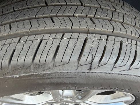 Used 2020 Jeep Cherokee Latitude Plus w/ Cold Weather Group image 27