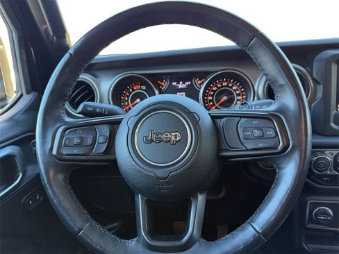 Used 2022 Jeep Wrangler Unlimited Sport image 12