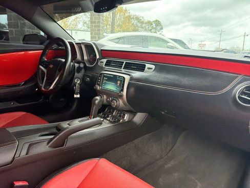Used 2015 Chevrolet Camaro SS image 24