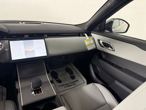 New 2026 Land Rover Range Rover Velar S image 21