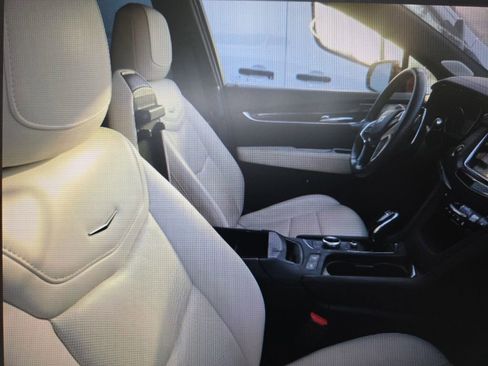 Used 2023 Cadillac XT5 Sportv image 11