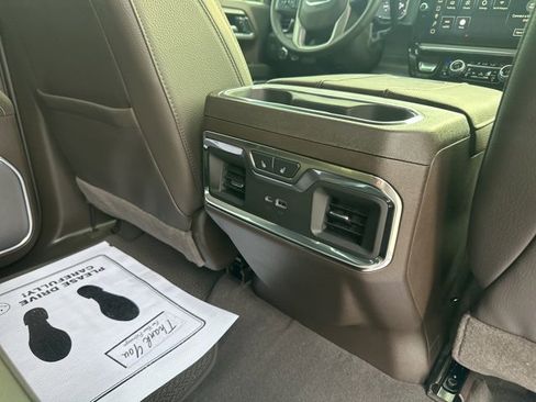 Used 2026 GMC Sierra 2500 Denali image 14