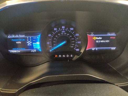 Used 2020 Ford Edge Titanium FWD image 23