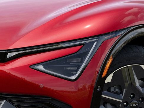 New 2025 Kia EV6 Light w/ Light LR Technology Package image 16