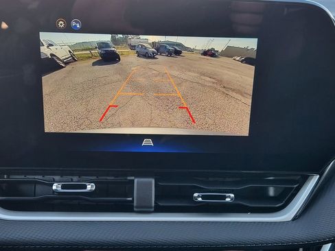 New 2026 Chevrolet Equinox LT w/ Convenience Package II image 19