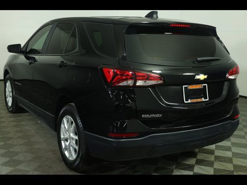 Used 2024 Chevrolet Equinox LS w/ Driver Confidence II Package image 13