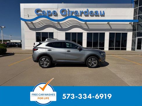 Used 2023 Buick Envision Essence FWD image 1