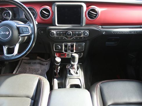 Used 2020 Jeep Wrangler Unlimited Rubicon w/ Uconnect 4C Nav & Sound Group image 33