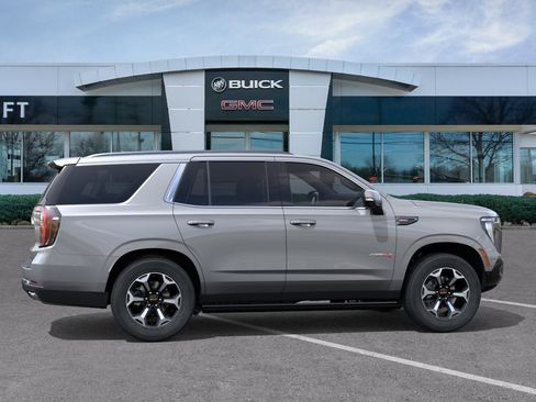 New 2026 GMC Yukon AT4 Ultimate w/ LPO, Floor Liner Package AWD/4WD image 31