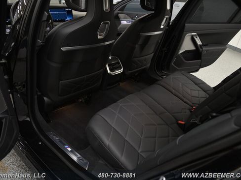 Used 2024 BMW i7 M70 w/ Executive Package image 25