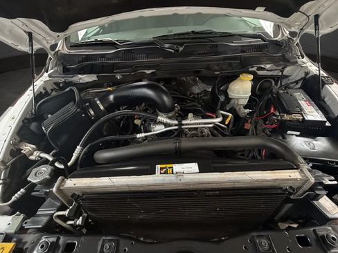 Used 2018 RAM 1500 4x4 Crew Cab w/ Protection Group image 22