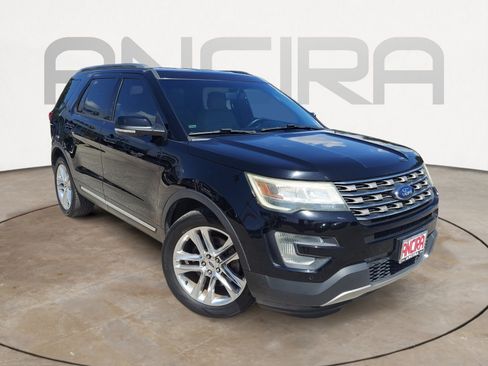 Used 2016 Ford Explorer XLT w/ Equipment Group 202A FWD image 4