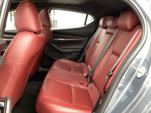 Used 2024 MAZDA MAZDA3 s image 32