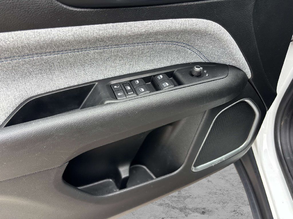 Used 2022 Jeep Compass Latitude w/ Convenience Group AWD/4WD image 19
