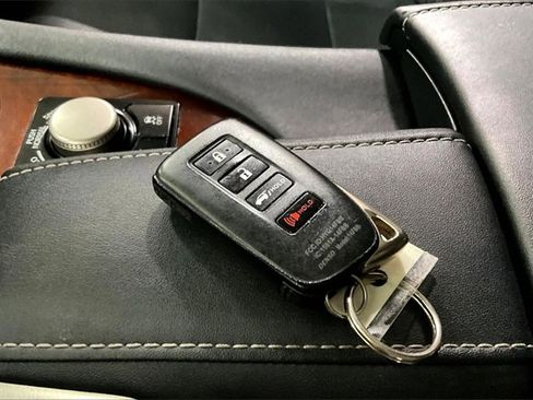 Used 2019 Lexus RX 350L AWD image 11