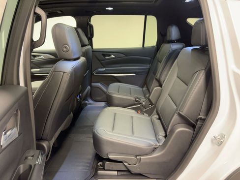 New 2026 Chevrolet Traverse LT w/ Sun and Wheel Package image 12